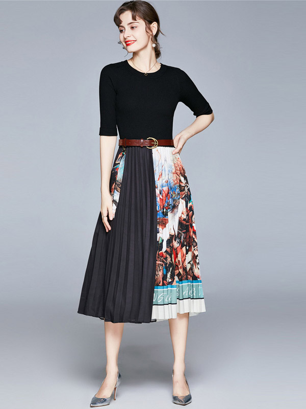 Black Round Neck Floral Print Pleated Knit Dress