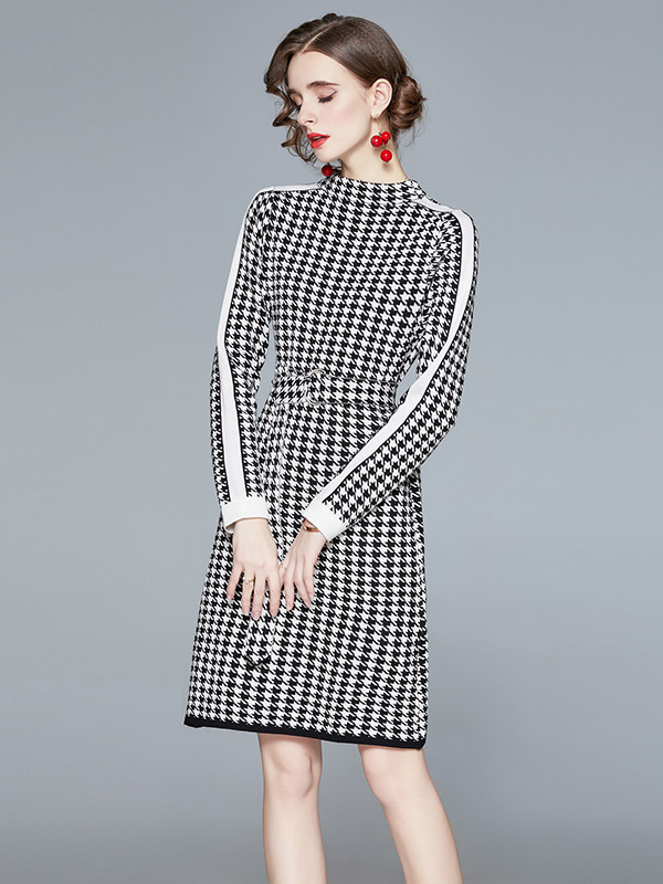 Black Standard Collar Houndstooth Knit Dress with Belt