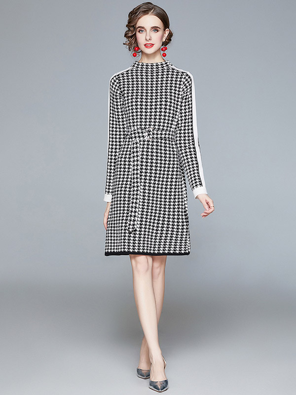 Black Standard Collar Houndstooth Knit Dress with Belt