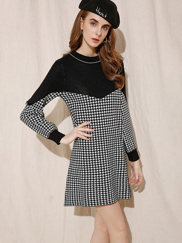 Black Round Neck Knit Dress in Houndstooth Check