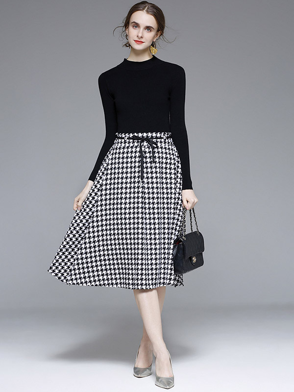 Black Tie Waist Knit Dress in Houndstooth Print