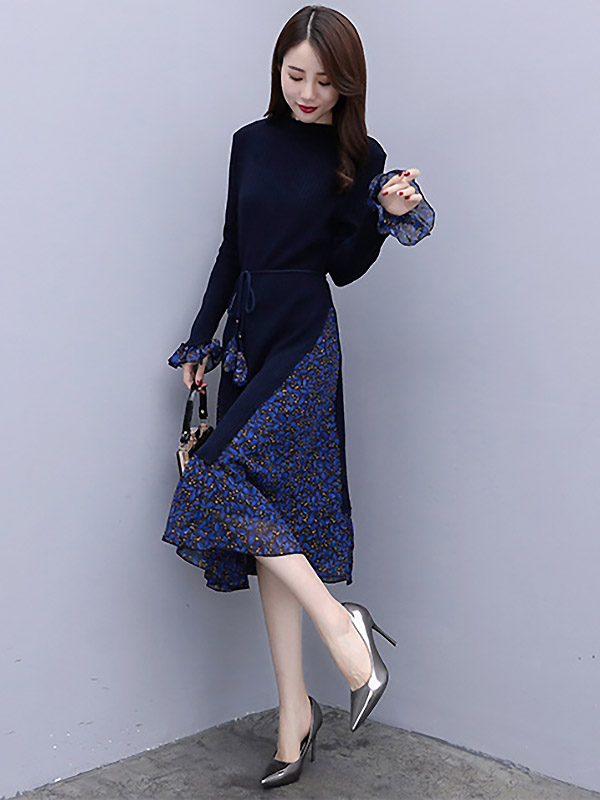 Navy Blue Knitted Midi Dress in Floral Print