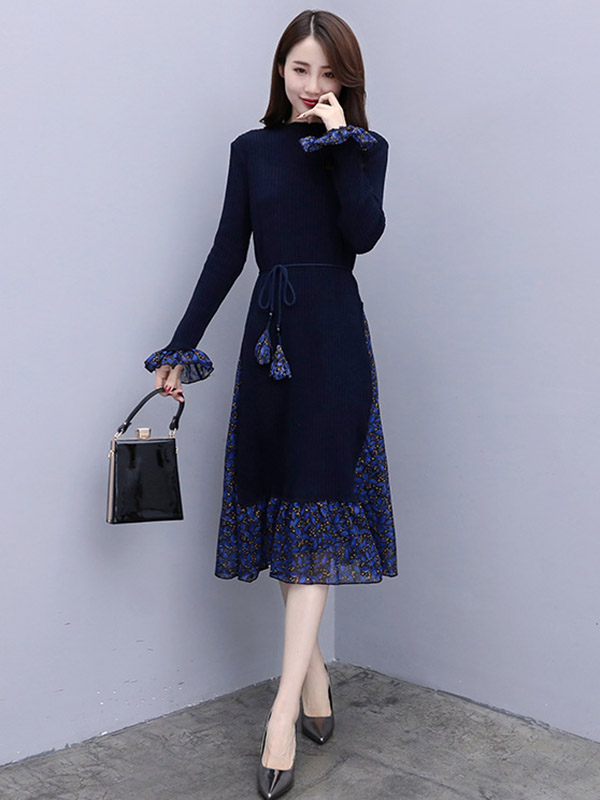 Navy Blue Knitted Midi Dress in Floral Print