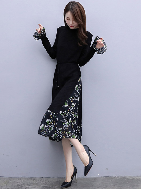 Black Knitted Midi Dress in Floral Print