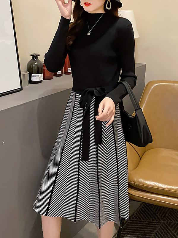 Black Striped Knitted Pleated Midi Dress