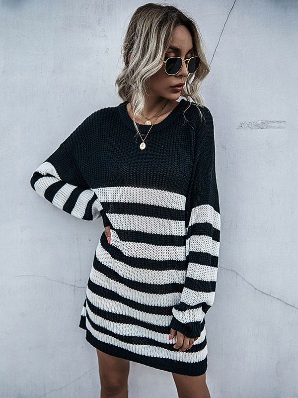 Black Round Neck Stripped Knitted Dress