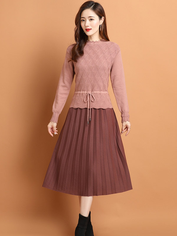 Pink Knit Pleated Dress with Floal Hem