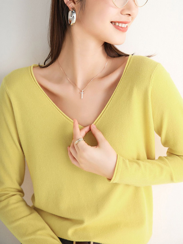 Green V-neck Slim Knit Sweaters