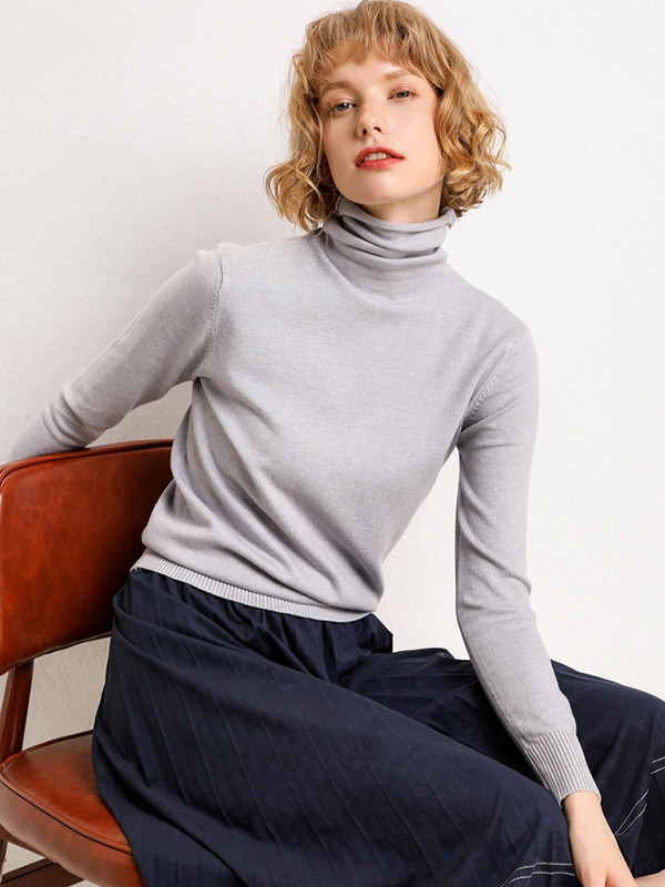 Grey Funnel Neck Solid Color Knitted Sweaters