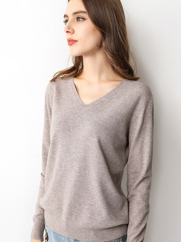 Camel V-neck Comfortable Base Knit Sweaters