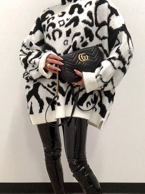 White Oversize Zebra Pattern Knit Sweaters