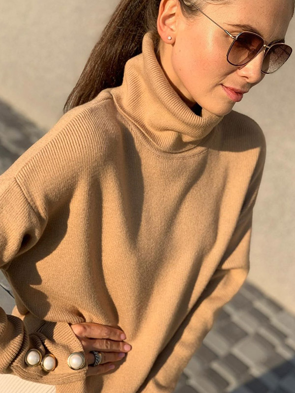 Camel Funnel Neck Solid Color Knit Sweaters