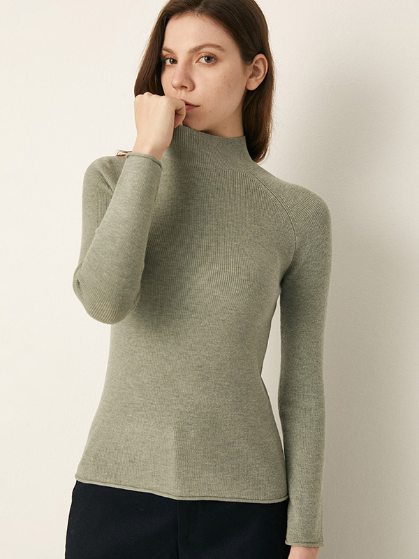 Green Stand Collor Classic Base Knit Sweaters