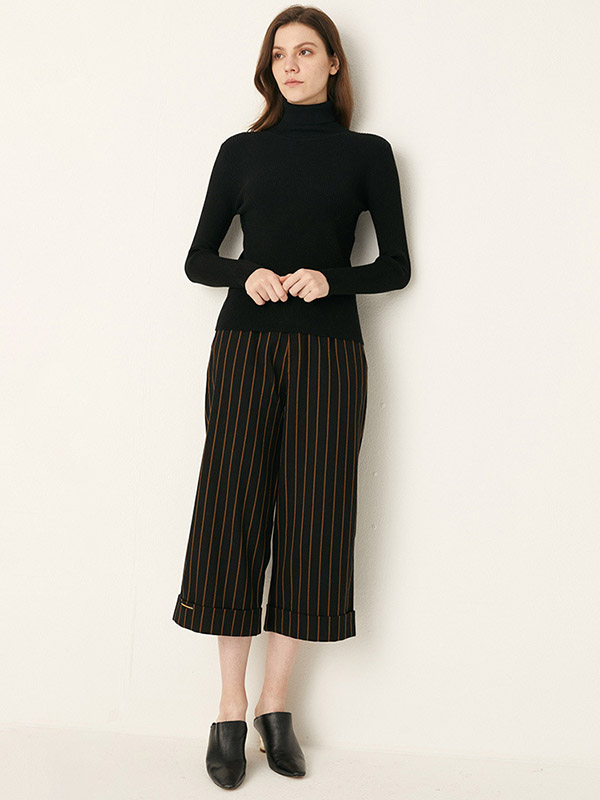 Black Roll Neck Thread Texture Knit Sweaters