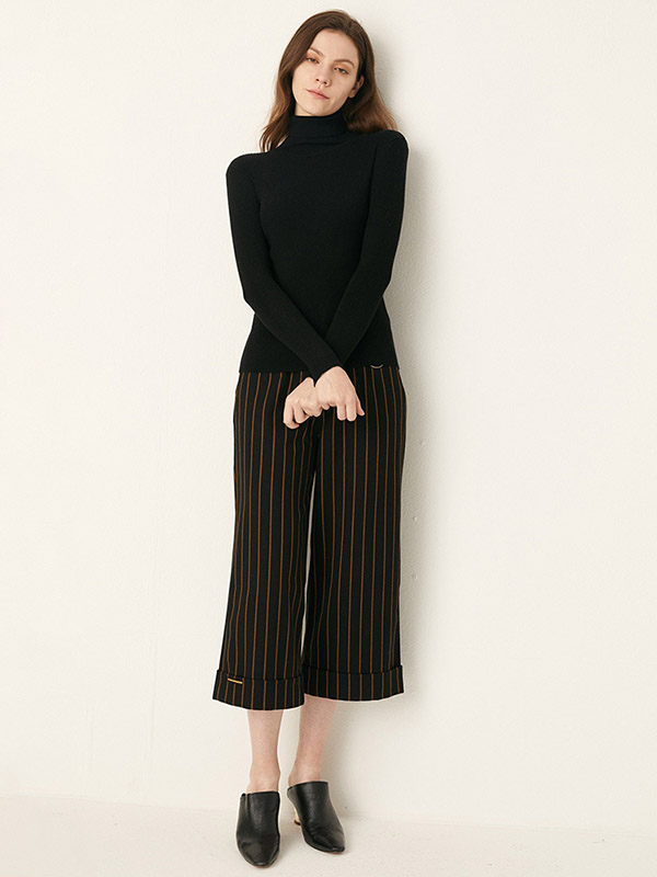 Black Roll Neck Thread Texture Knit Sweaters