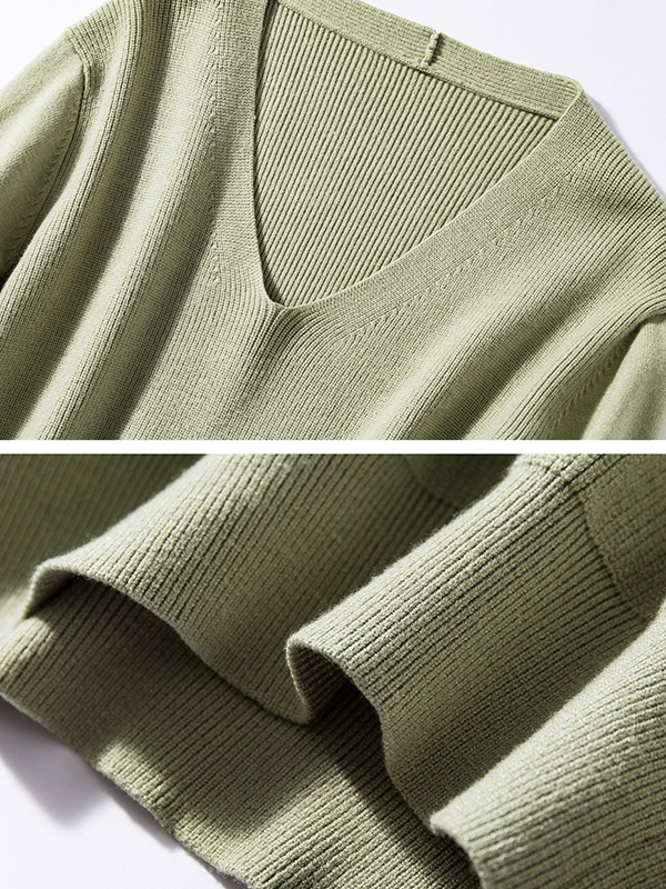 Green Temperament V-neck Bottoming Knitted Sweaters