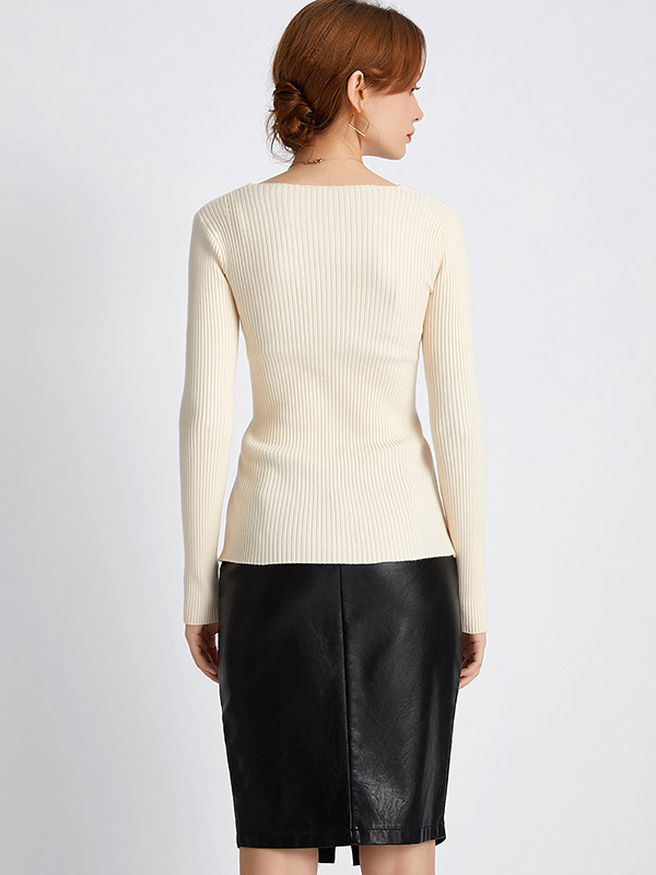 White V-Neck Slim Knit with Long Sleeves