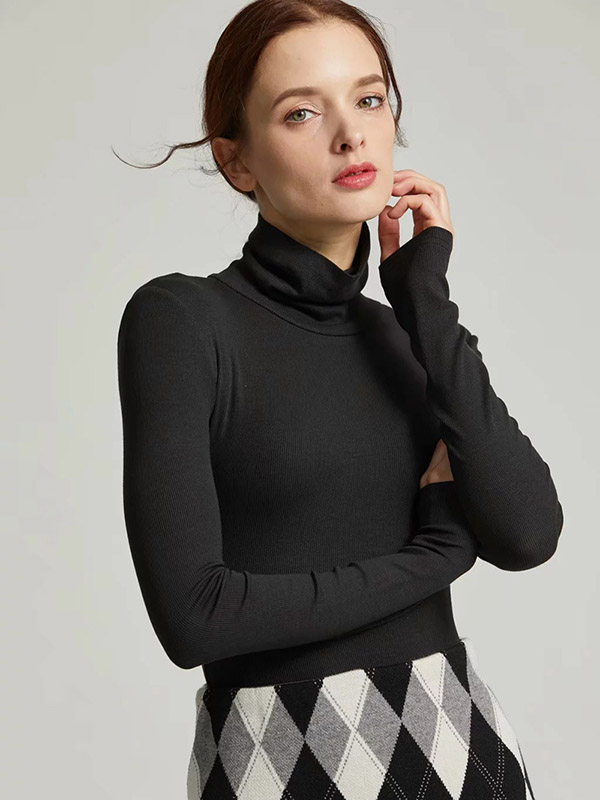 Black Solid Color One Piece Long Sleeve Slim Knitted Sweater