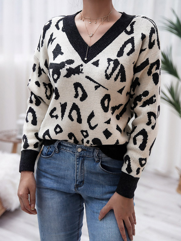 White Casual V-Neck Long Sleeve Leopard Knitted Sweater