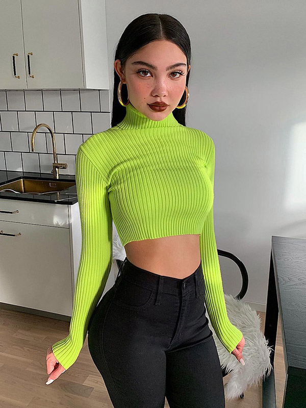 Green High-neck Knit Cropped Tops