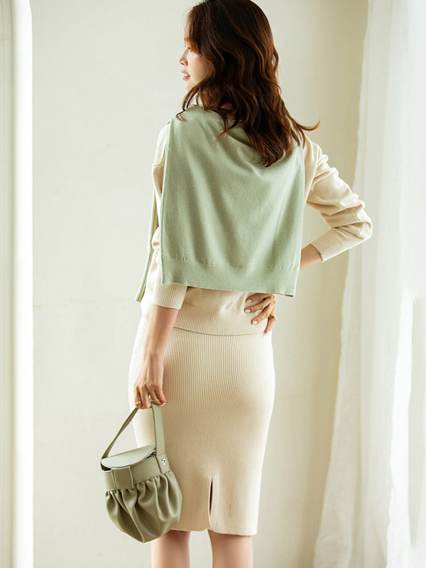 Apricot V-neck Knitted Sweaters And Skirts Sets