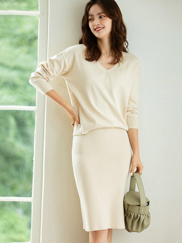 Apricot V-neck Knitted Sweaters And Skirts Sets