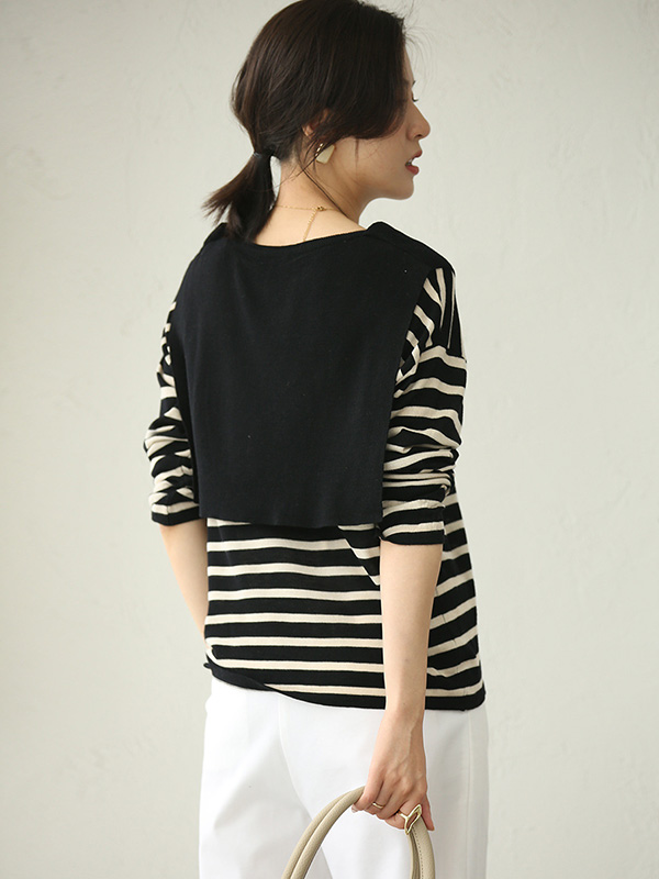 Black Striped Round Neck Knit Top with Cape