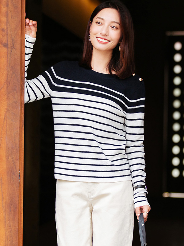 Navy Blue Round Neck Striped Knit Top