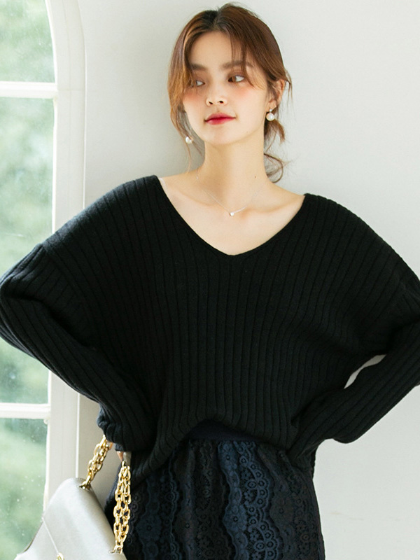 Black V-neck Ribbed Style Sweater